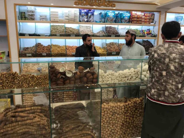 al naseeb dry fruits quetta 768x576